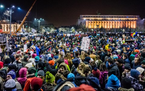 Protest impotriva coruptiei - Piata Victoriei