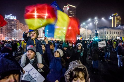 Protest anticoruptie - Piata Victoriei