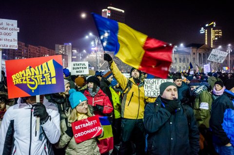 Protest anticoruptie - Piata Victoriei