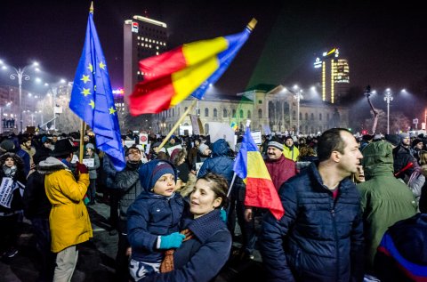 Protest anticoruptie - Piata Victoriei