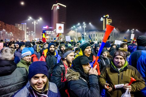 Protest anticoruptie - Piata Victoriei