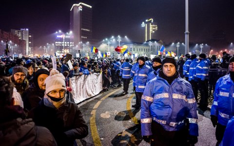 Protest anticoruptie - Piata Victoriei