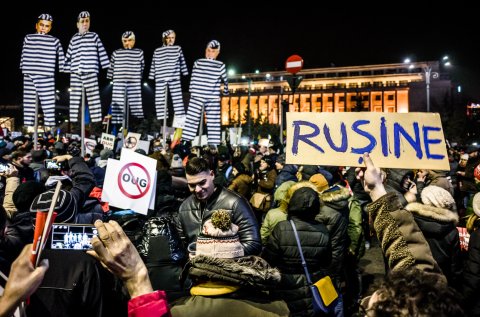 Protest anticoruptie - Piata Victoriei