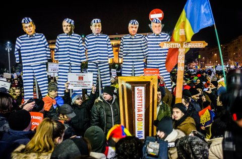 Protest anticoruptie - Piata Victoriei