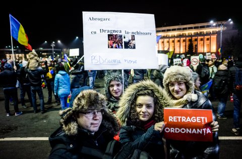 Protest anticoruptie - Piata Victoriei