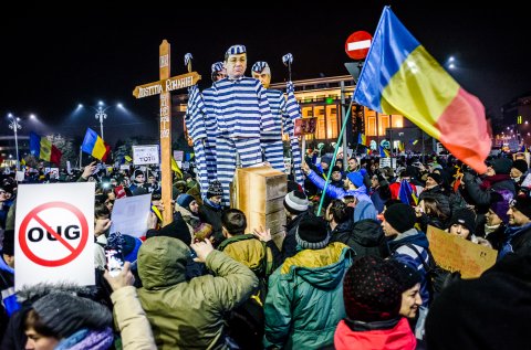 Protest anticoruptie - Piata Victoriei