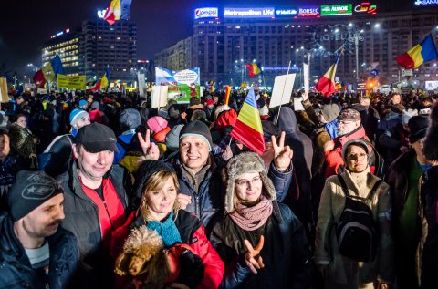 Protest anticoruptie - Piata Victoriei