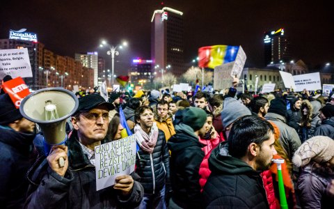 Protest anticoruptie - Piata Victoriei