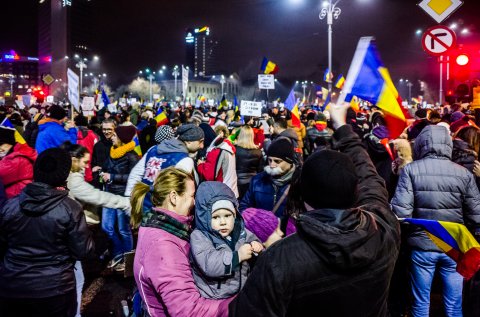 Protest anticoruptie - Piata Victoriei