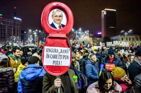 Protest anticoruptie - Piata Victoriei