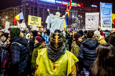 Protest anticoruptie - Piata Victoriei