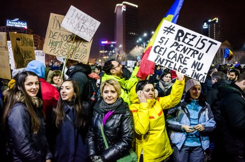 Protest anticoruptie - Piata Victoriei