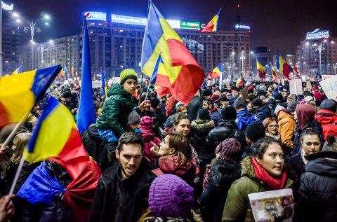 Protest anticoruptie - Piata Victoriei