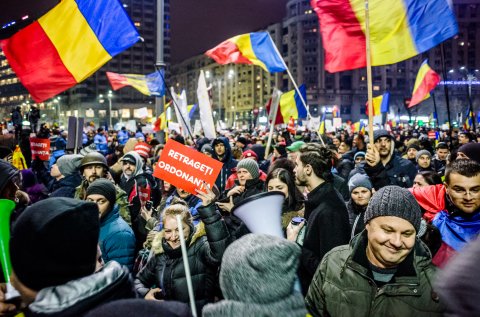 Protest anticoruptie - Piata Victoriei