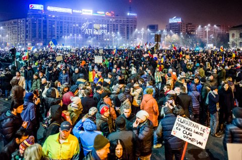 Protest anticoruptie - Piata Victoriei