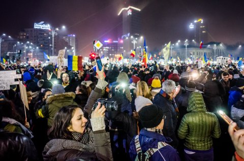 Ploaie de stele - Protest anticoruptie - Piata Victoriei