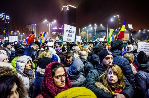 Protest anticoruptie - Piata Victoriei