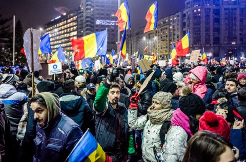 Protest anticoruptie - Piata Victoriei