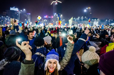 Ploaie de stele - Protest anticoruptie - Piata Victoriei