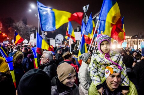 Protest anticoruptie - Piata Victoriei