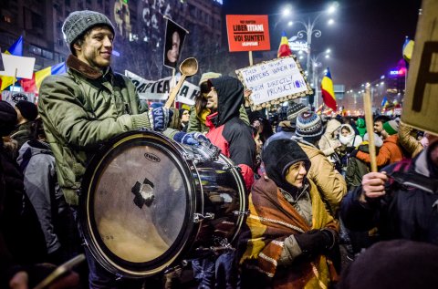 Tobosar - Protest anticoruptie - Piata Victoriei