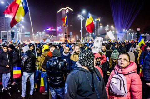 Protest anticoruptie - Piata Victoriei