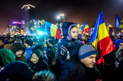 Protest anticoruptie - Piata Victoriei