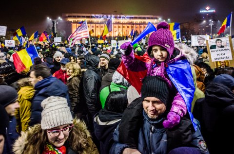 Protest anticoruptie - Piata Victoriei