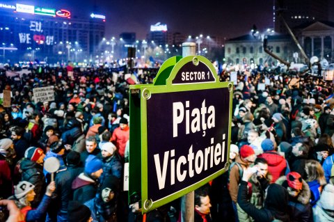 Protest anticoruptie - Piata Victoriei