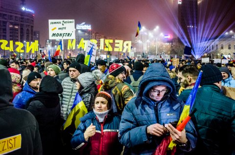 Protest anticoruptie - Piata Victoriei