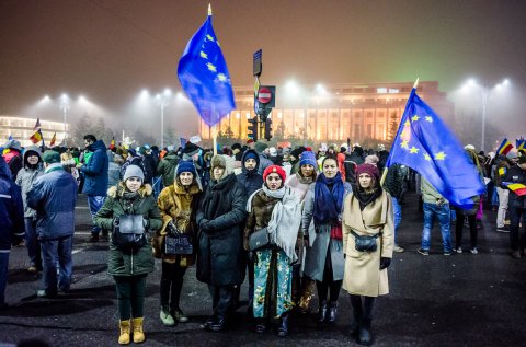 Protest anticoruptie - Piata Victoriei