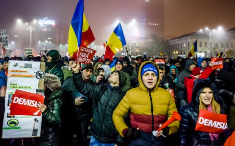 Protest anticoruptie - Piata Victoriei