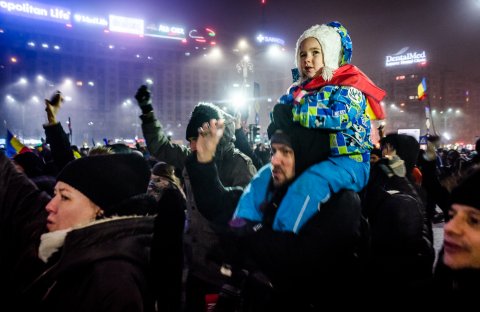 Protest anticoruptie - Piata Victoriei