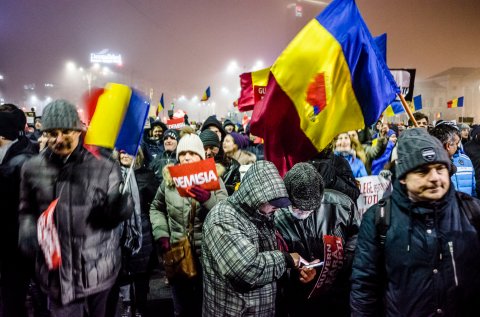 Protest anticoruptie - Piata Victoriei