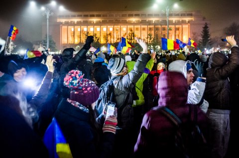 Protest anticoruptie - Piata Victoriei