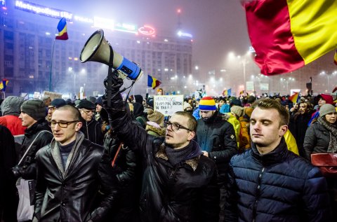 Protest anticoruptie - Piata Victoriei