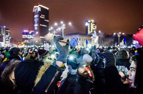 Ploaie de stele - Protest anticoruptie - Piata Victoriei