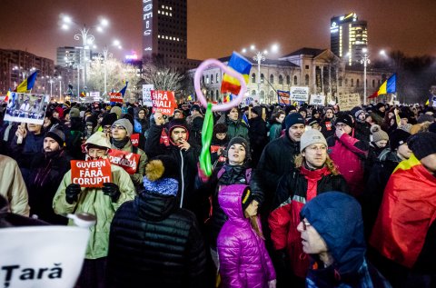 Protest anticoruptie - Piata Victoriei