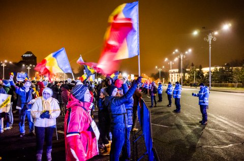 Protest anticoruptie - Piata Victoriei