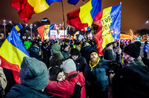 Protest anticoruptie - Piata Victoriei