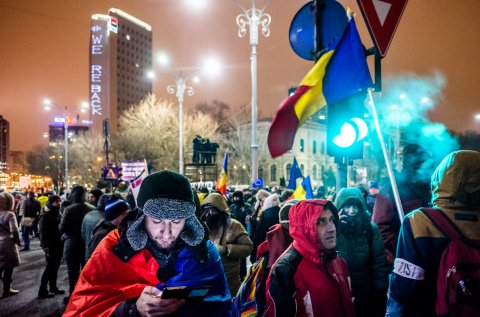 Protest anticoruptie - Piata Victoriei