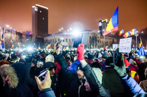 Ploaie de stele - Protest anticoruptie - Piata Victoriei