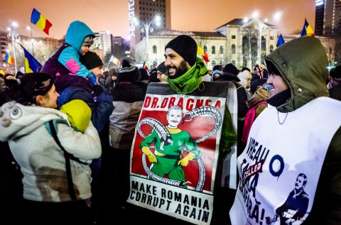 Protest anticoruptie - Piata Victoriei