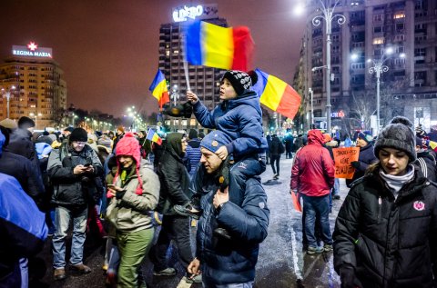 Protest anticoruptie - Piata Victoriei