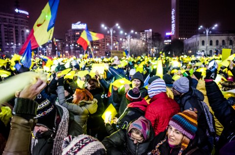 Tricolorul - Protest anticoruptie - Piata Victoriei