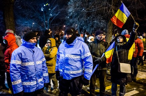 Jandarmi - Protest anticoruptie - Piata Victoriei