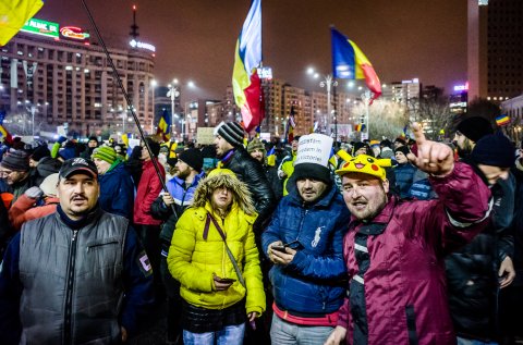 Protest anticoruptie - Piata Victoriei