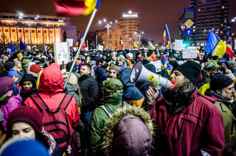 Protest anticoruptie - Piata Victoriei