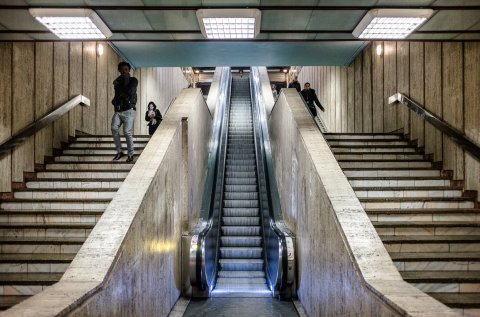 Scara rulanta - Statia de metrou Lujerului