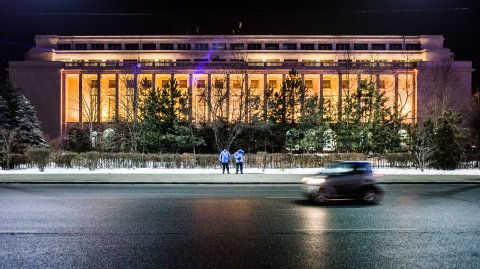 Palatul Victoria - Protest anticoruptie - Piata Victoriei